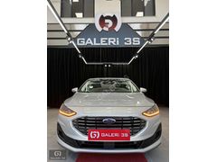 GALERİ 3S'DEN 2025 FORD FOCUS 1.5 ECOBLUE TİTANYUM STİL 6.800KM