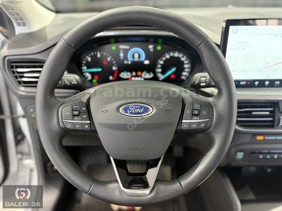 GALERİ 3S'DEN 2025 FORD FOCUS 1.5 ECOBLUE TİTANYUM STİL 6.800KM