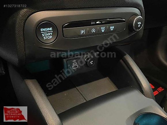 BAYRAKLAR'DAN 2025 FORD FOCUS 1.5 ECOBLUE TİTANİUM STİL