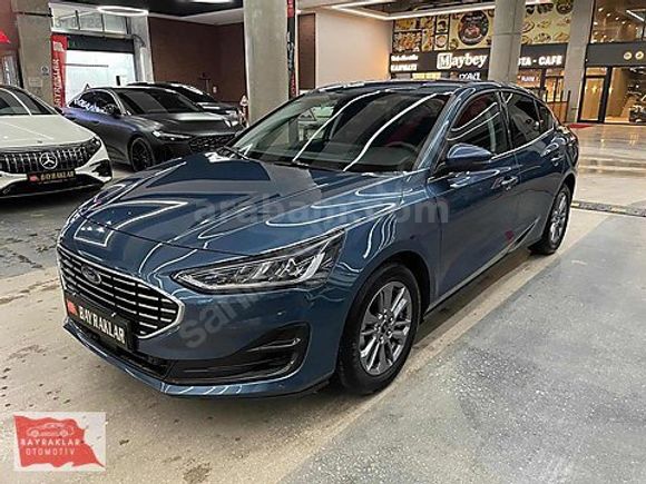 BAYRAKLAR'DAN 2025 FORD FOCUS 1.5 ECOBLUE TİTANİUM STİL
