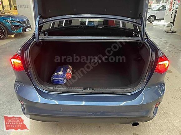BAYRAKLAR'DAN 2025 FORD FOCUS 1.5 ECOBLUE TİTANİUM STİL