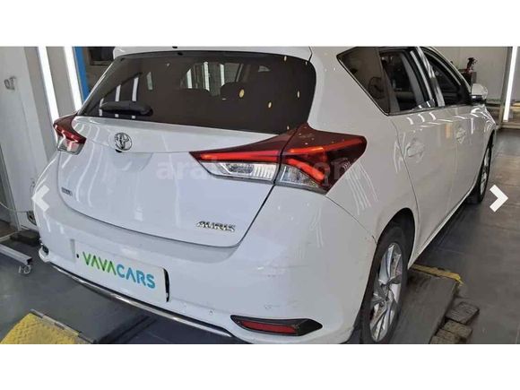 Boyasız Toyota Auris 1.6 Advance Skypack 2015 Model Ankara