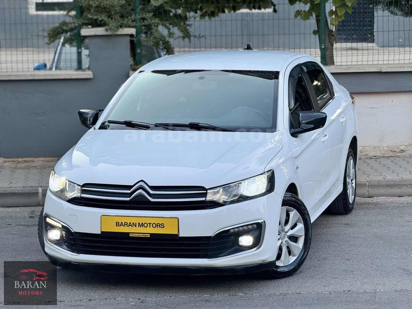 Galeriden Citroen C-Elysée 1.6 HDi Live 2017 Model Gaziantep 215.000 km Beyaz 1