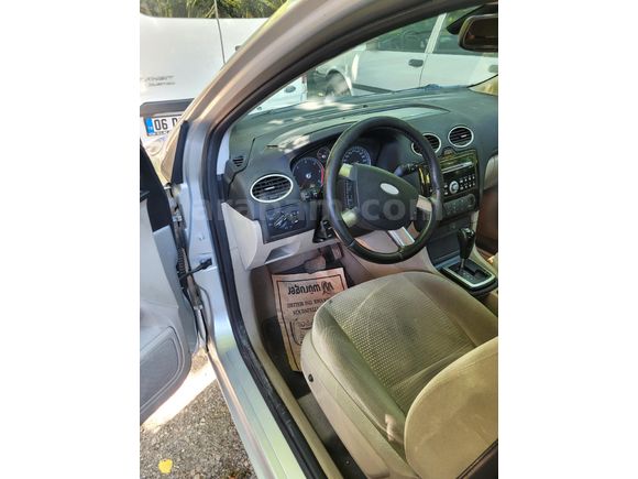 Sahibinden Ford Focus 1.6 TDCi Ghia 2006 Model