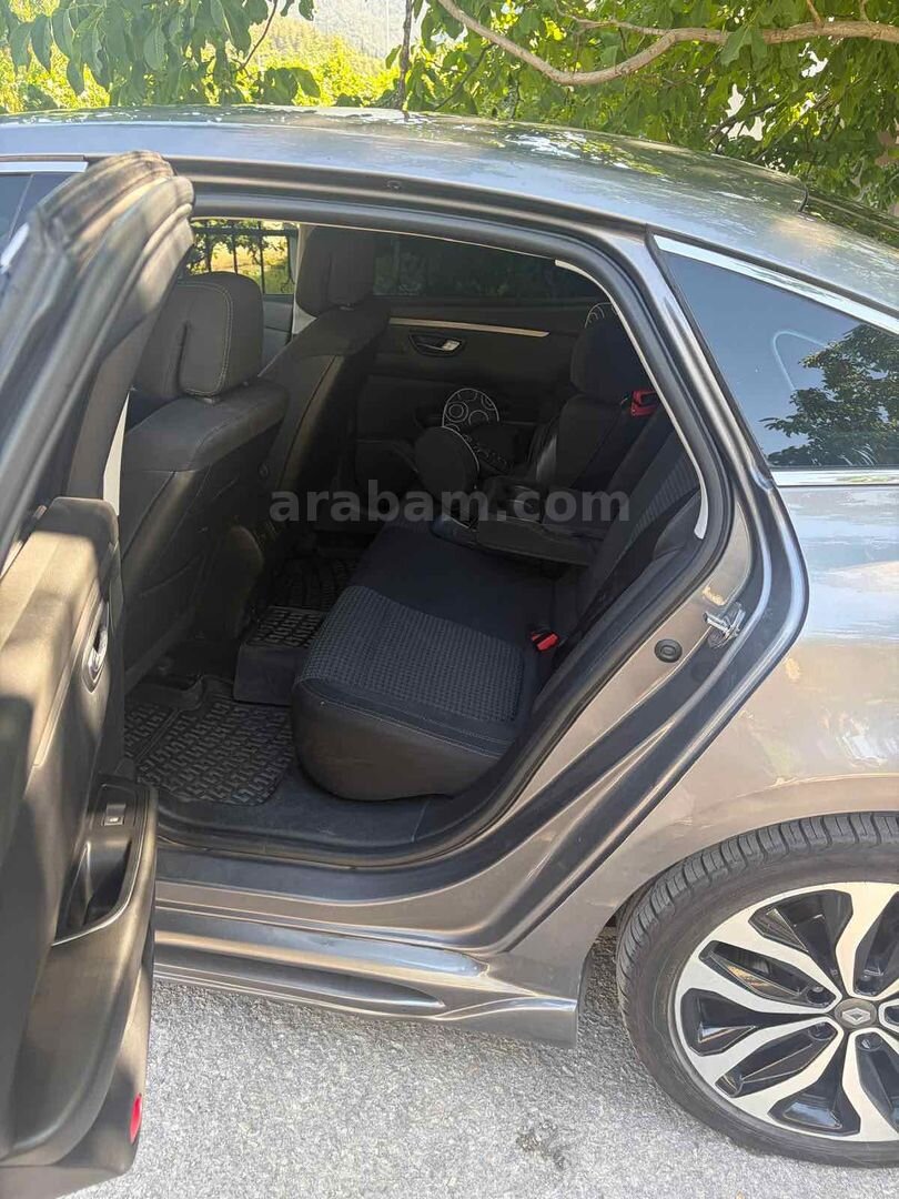 Sahibinden Renault Talisman 1.6 dCi Touch 2016 Model Denizli 230.000 km Gri (Gümüş) 3