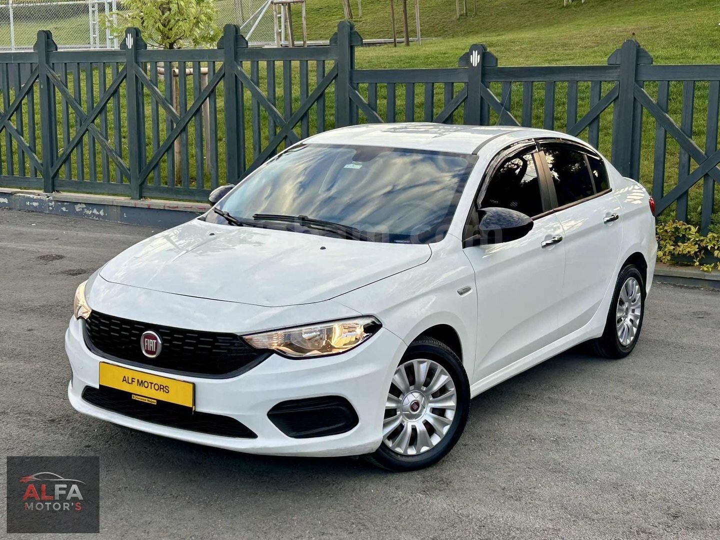 Galeriden Fiat Egea 1.3 Multijet Easy 2017 Model İstanbul 200.000 km Beyaz 5