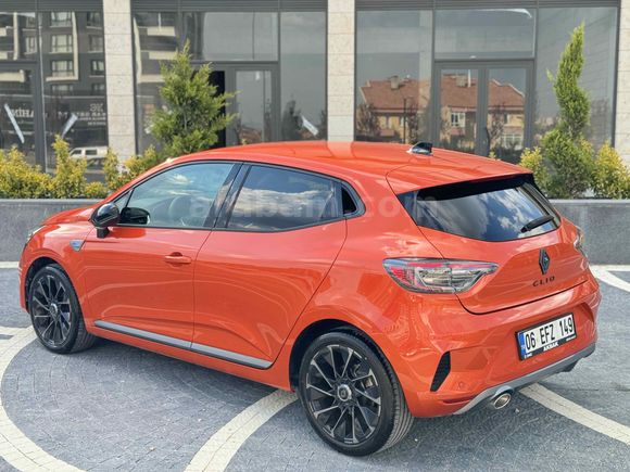 Sahibinden Renault Clio 1.0 TCe Techno Esprit Alpine 2023 Model 