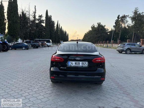 2018 CKŞ FORT FOCUS 1.5 TDCİ TİTANİUM OTOMATİK SANRUOF