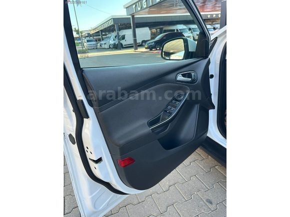 2018 MODEL FORD FOCUS TITANIUM PAKET DÜŞÜK KM 226.000