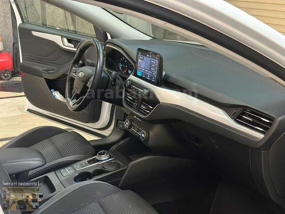 NECATİ'DEN/2020/FORD/FOCUS/TİTANIUM CAM/TAVANLI/KIŞ/PAKET/