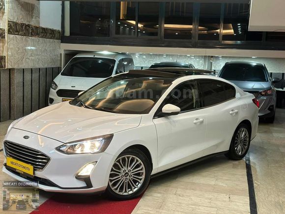 NECATİ'DEN/2020/FORD/FOCUS/TİTANIUM CAM/TAVANLI/KIŞ/PAKET/