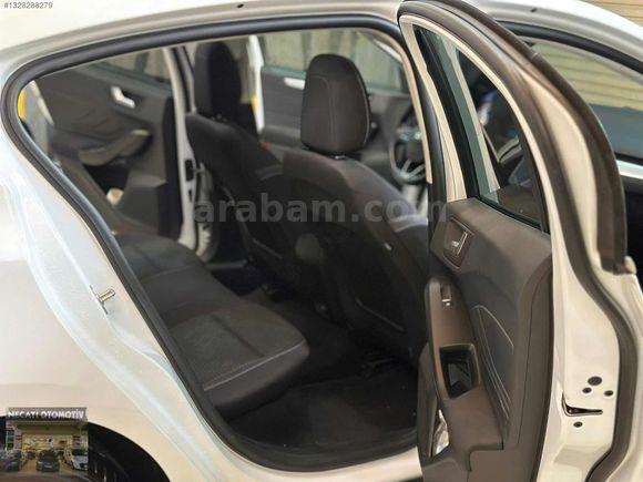 NECATİ'DEN/2020/FORD/FOCUS/TİTANIUM CAM/TAVANLI/KIŞ/PAKET/