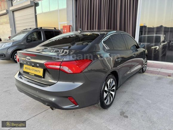 /BEGOĞLU OTOMOTİV/2019 FORD FOCUS 1.5 ECOBLUE TİTANIUM EMSALSİZ
