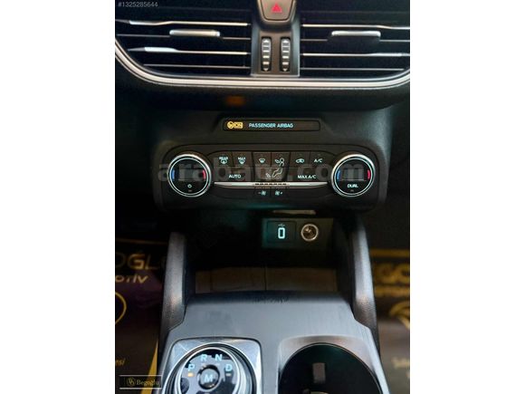 /BEGOĞLU OTOMOTİV/2019 FORD FOCUS 1.5 ECOBLUE TİTANIUM EMSALSİZ