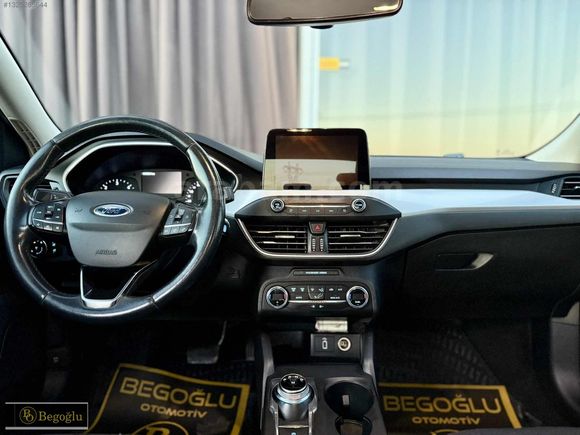 /BEGOĞLU OTOMOTİV/2019 FORD FOCUS 1.5 ECOBLUE TİTANIUM EMSALSİZ