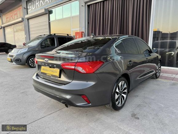 /BEGOĞLU OTOMOTİV/2019 FORD FOCUS 1.5 ECOBLUE TİTANIUM EMSALSİZ