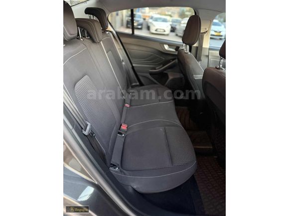 /BEGOĞLU OTOMOTİV/2019 FORD FOCUS 1.5 ECOBLUE TİTANIUM EMSALSİZ