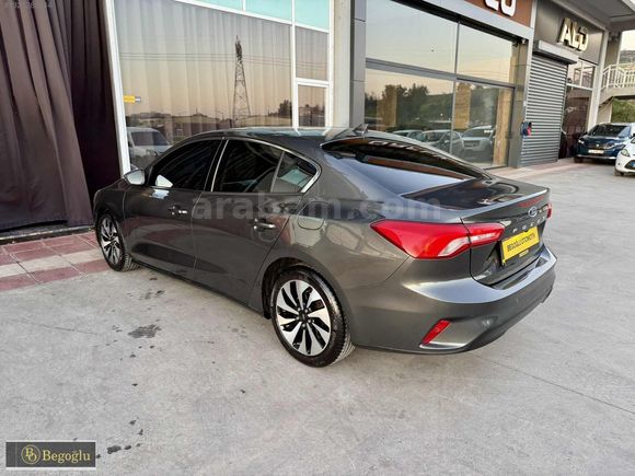 /BEGOĞLU OTOMOTİV/2019 FORD FOCUS 1.5 ECOBLUE TİTANIUM EMSALSİZ
