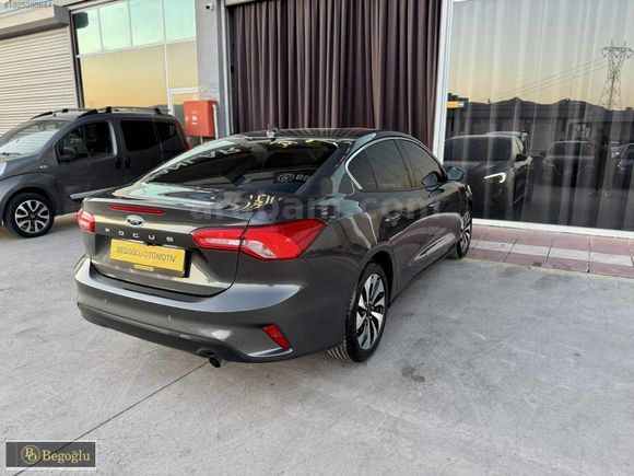 /BEGOĞLU OTOMOTİV/2019 FORD FOCUS 1.5 ECOBLUE TİTANIUM EMSALSİZ