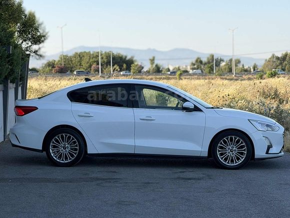 ESAR DAN HATASIZ BOYASIZ KAYITSIZ TİTANİUM FOCUS/70BİN PEŞİNATLA