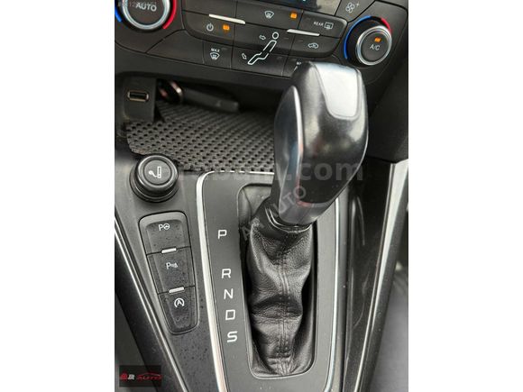 AR AUTODAN 2015 TITANIUM FOCUS DİZEL OTOMATİK HATASIZ 136KM
