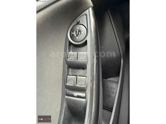 AR AUTODAN 2015 TITANIUM FOCUS DİZEL OTOMATİK HATASIZ 136KM