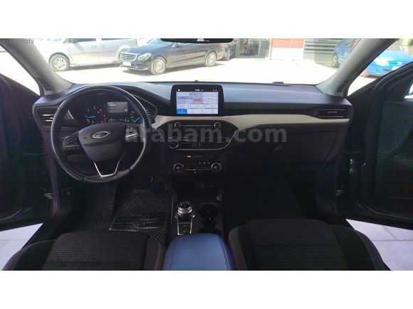 FOCUS 1.5 TİTANİUM HATASIZ Y.SERVİS BAKIMLI K.KARTINA 12 TAKSİT