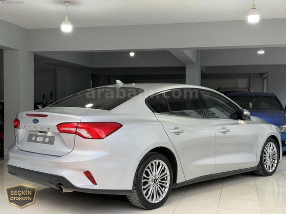 2020 FORD FOCUS 1.5 DİZEL OTOMATİK TİTANİUM 157.000 KM