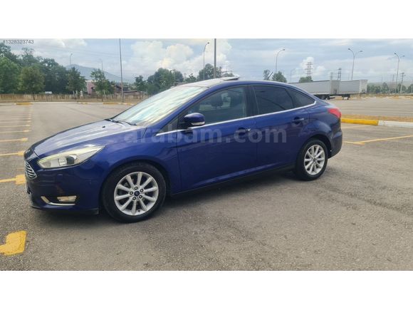 2017 model ford Focus 1.5 dCi otomatik vites sunrooflu düşük km