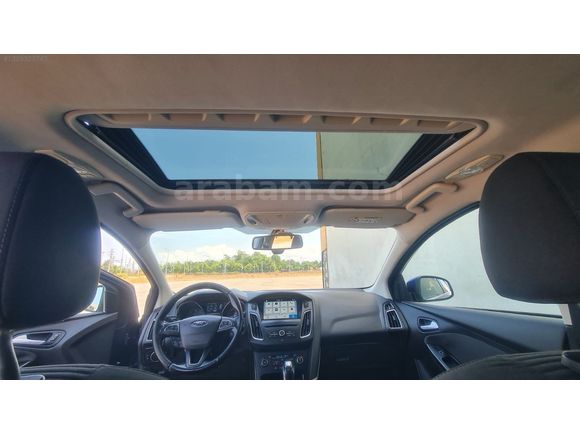 2017 model ford Focus 1.5 dCi otomatik vites sunrooflu düşük km