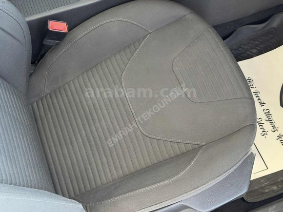 2016 Boyasız Sunrof+Sony+Navigasyon+Geri Görüş 105.000 Km'De