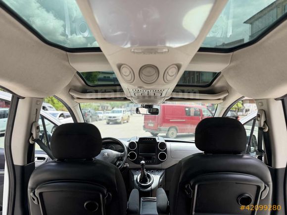 2017 PEUGEOT PARTNER TEPEE 1.6 HDI ZENITH ESP. HATASIZ.
