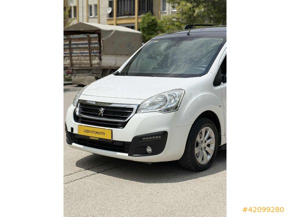 2017 PEUGEOT PARTNER TEPEE 1.6 HDI ZENITH ESP. HATASIZ.