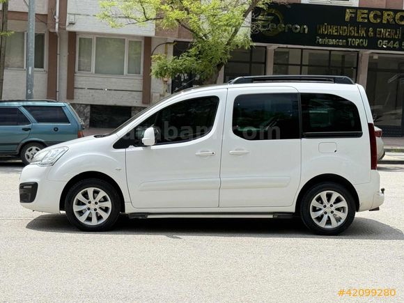 2017 PEUGEOT PARTNER TEPEE 1.6 HDI ZENITH ESP. HATASIZ.