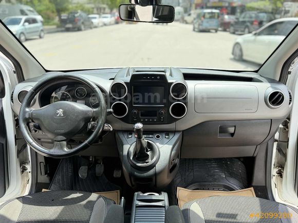 2017 PEUGEOT PARTNER TEPEE 1.6 HDI ZENITH ESP. HATASIZ.