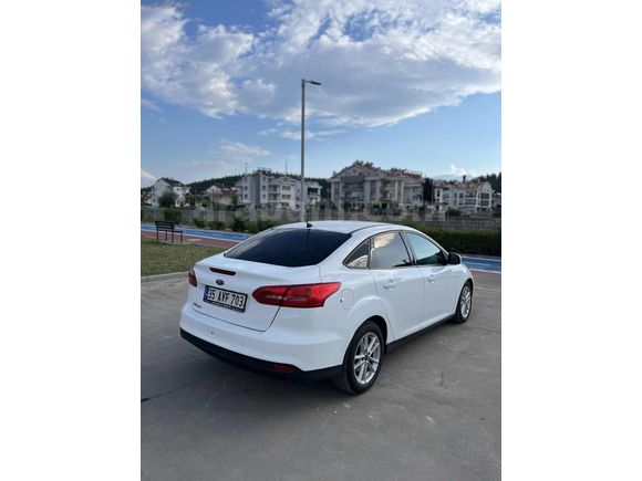 BAŞKARA OTOMOTIV'DEN 2015 MODEL OTOMATİK FORT FOCUS