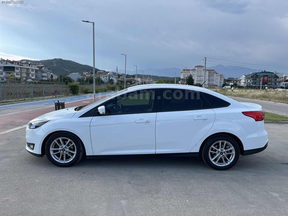 BAŞKARA OTOMOTIV'DEN 2015 MODEL OTOMATİK FORT FOCUS