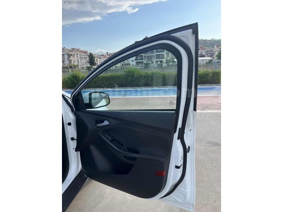 BAŞKARA OTOMOTIV'DEN 2015 MODEL OTOMATİK FORT FOCUS