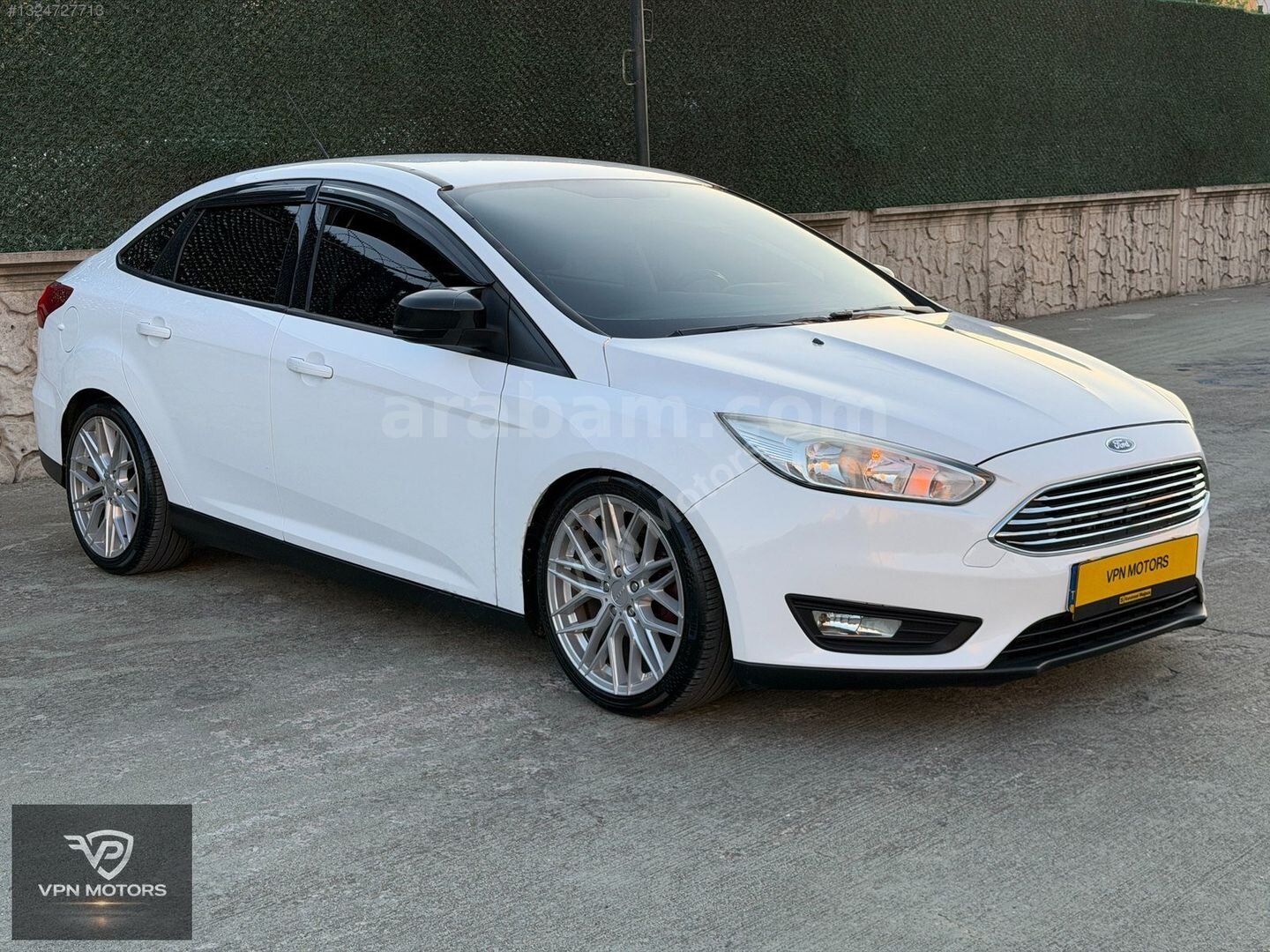 Galeriden Ford Focus 1.5 TDCi Trend X 2017 Model İstanbul 215.700 km Beyaz 1