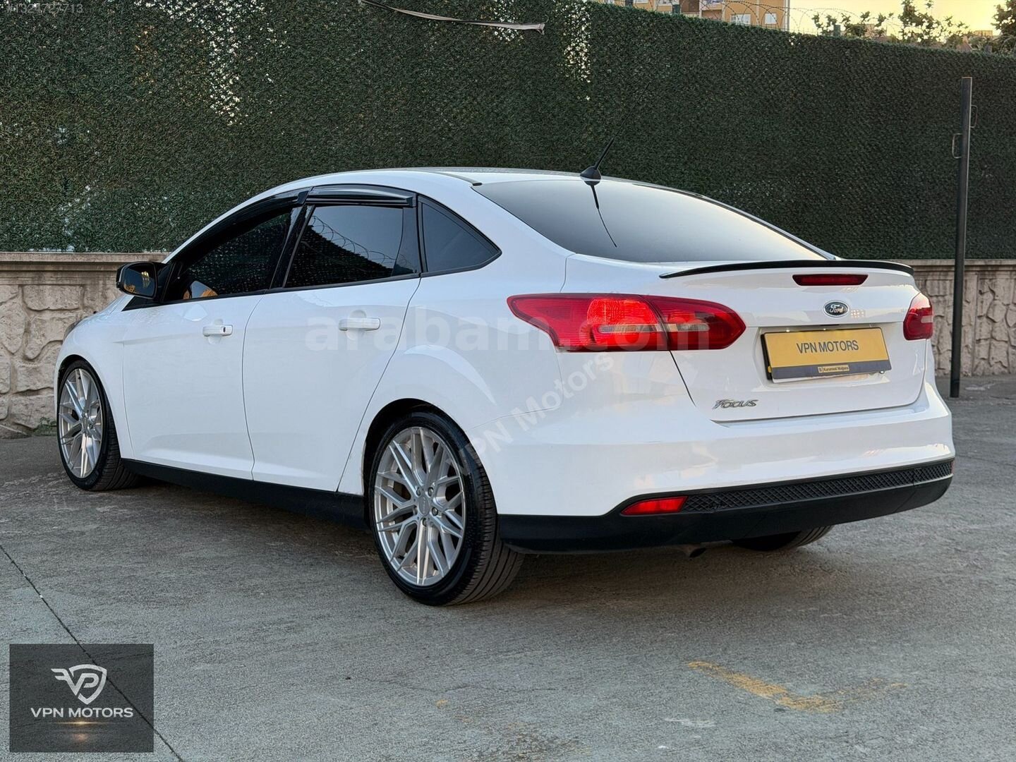 Galeriden Ford Focus 1.5 TDCi Trend X 2017 Model İstanbul 215.700 km Beyaz 4