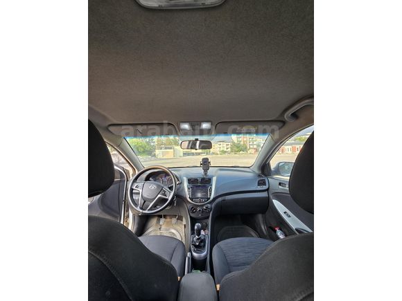 Sahibinden Hyundai Accent Blue 1.6 CRDI Mode Plus 2016 Model  185.700 km Beyaz