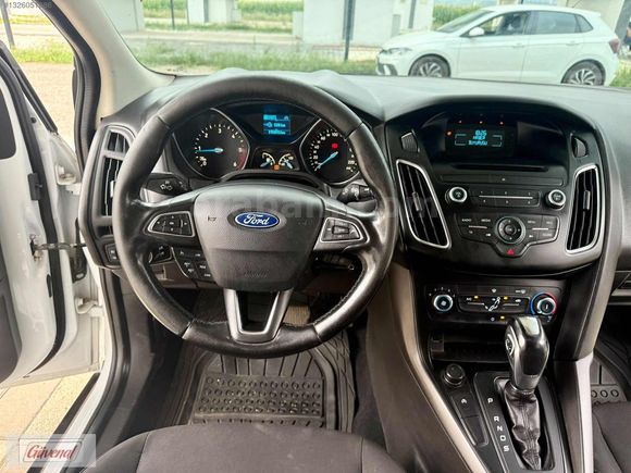 GÜVENAL'DAN 2015 FORD FOCUS 1.5 TDCİ TREND X HATASIZ