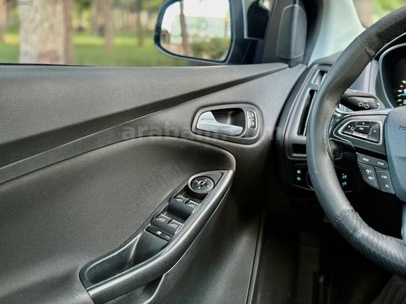 2018 MODEL OTOMATİK 207.000 KM'DE GENİŞ EKRAN TERTEMİZ
