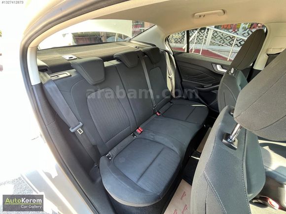 AUTO KEREM' DEN 2019 FORD FOCUS TREND X TEMİZ BAKIMLI