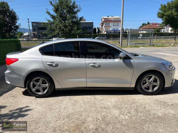 AUTO KEREM' DEN 2019 FORD FOCUS TREND X TEMİZ BAKIMLI