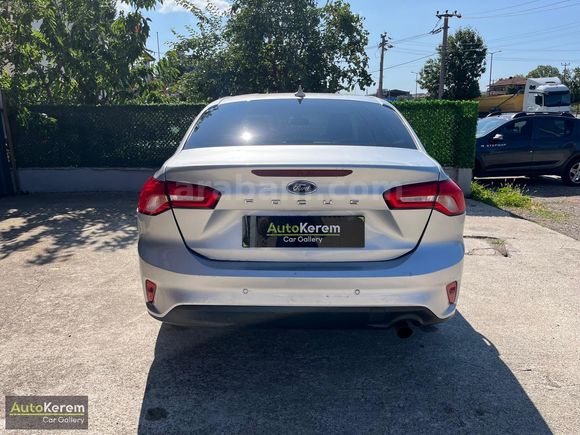 AUTO KEREM' DEN 2019 FORD FOCUS TREND X TEMİZ BAKIMLI