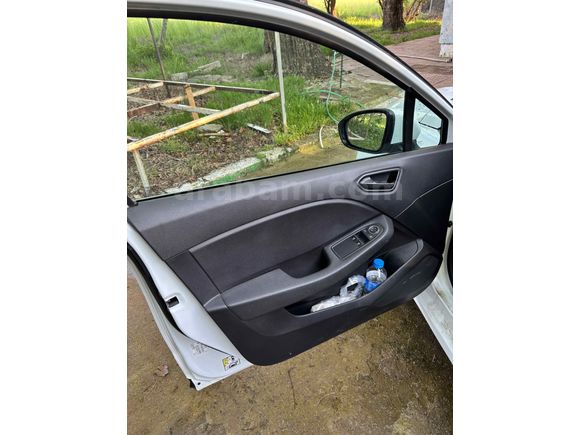 Sahibinden Renault Clio 1.0 TCe Joy 2021 Model 