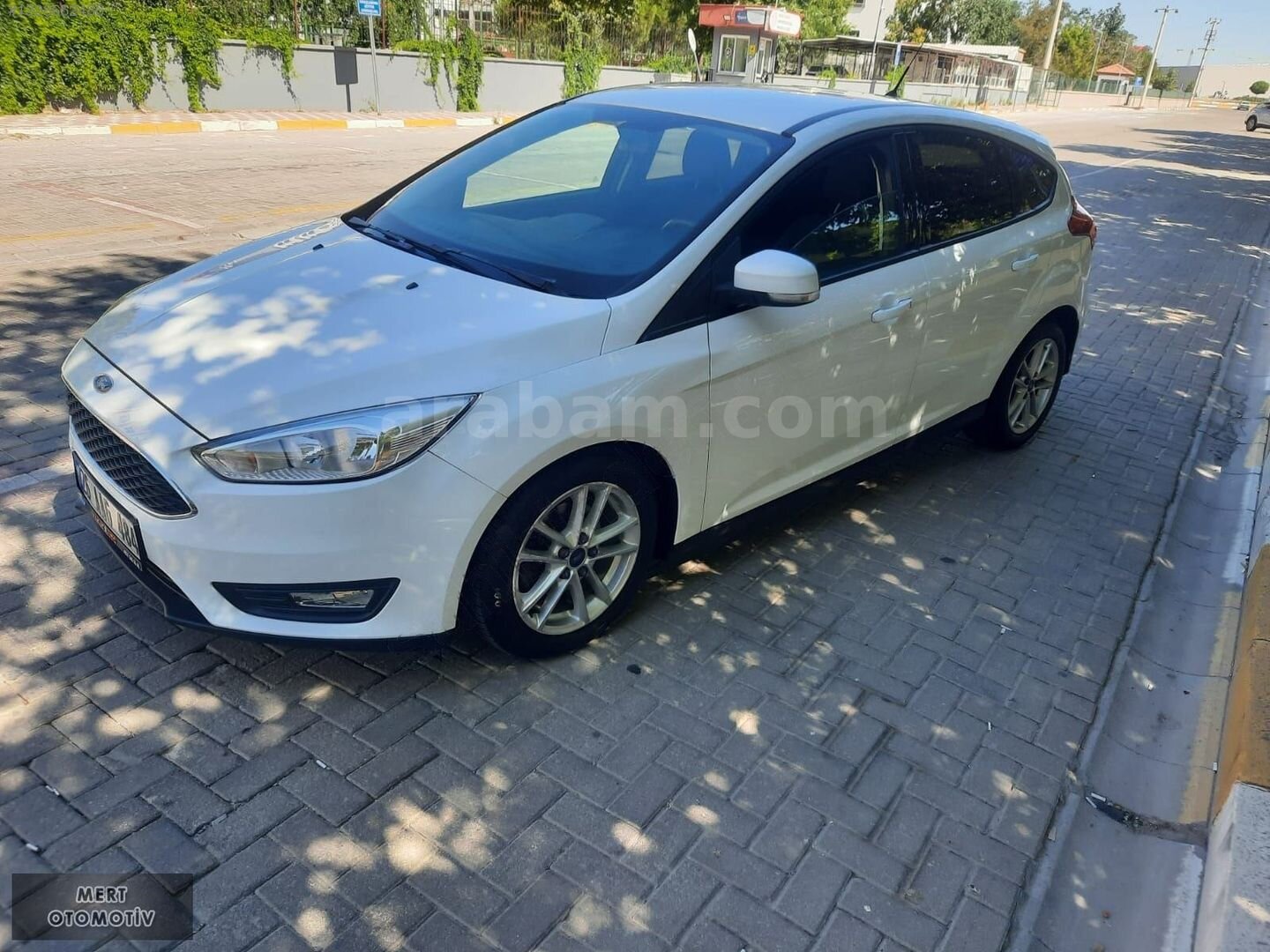 Galeriden Ford Focus 1.5 TDCi Trend X 2015 Model Manisa 137.000 km Beyaz 7