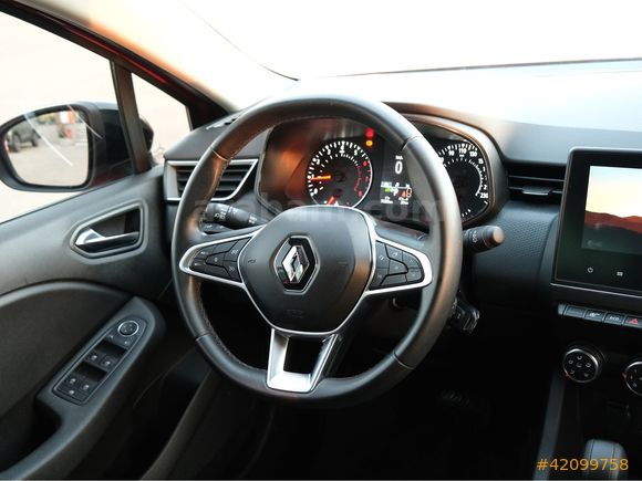 OTOSTORE'DAN Clio 1.0 TCe Touch X-Tronic 2023