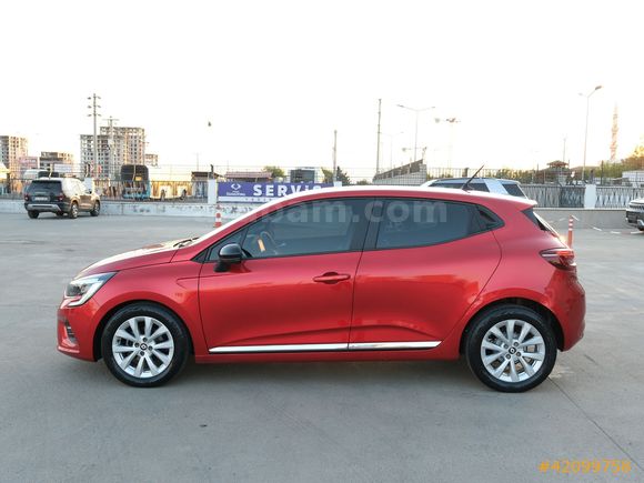 OTOSTORE'DAN Clio 1.0 TCe Touch X-Tronic 2023
